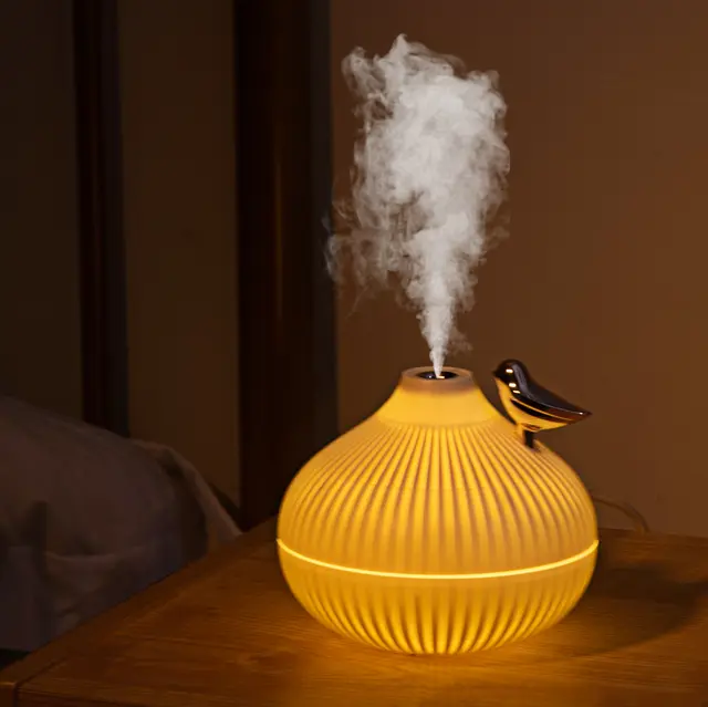 Aroma Diffuseur Électrique D'Huiles Essentielles Motif Oiseau 300 Ml