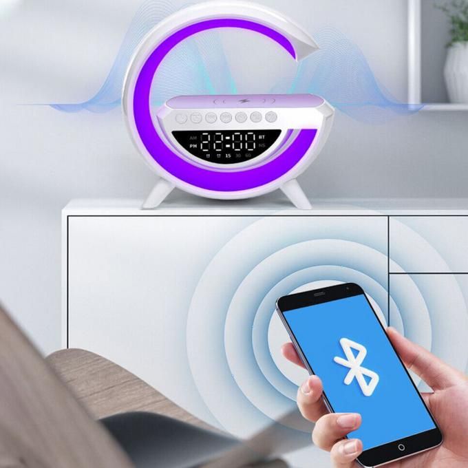 Lampe LED - haut-parleur Bluetooth - chargeur sans fil
