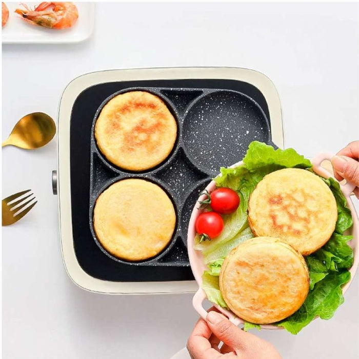 Poêle à frire 4 trous pour le petit déjeuner