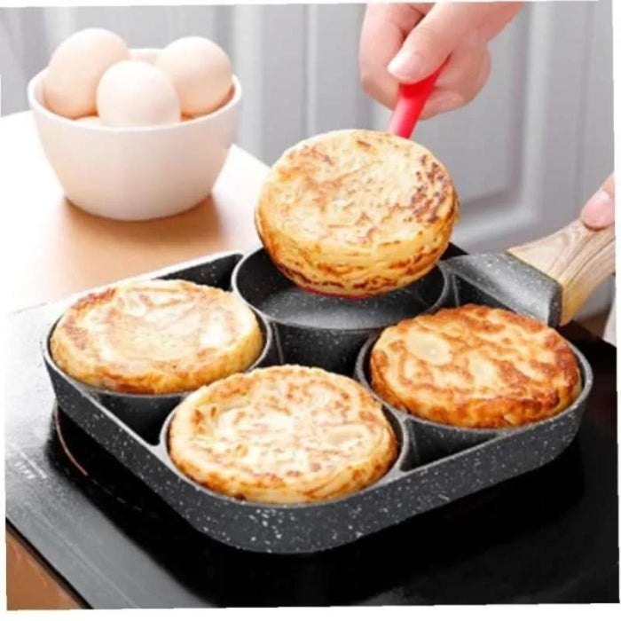 Poêle à frire 4 trous pour le petit déjeuner